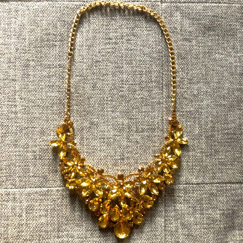 Elegant necklace
